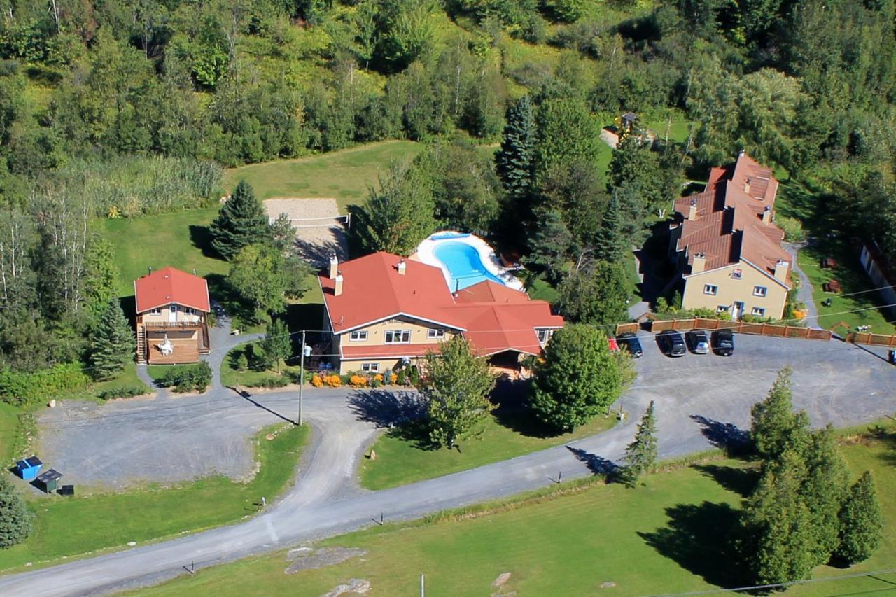 Le Montagnard, Auberge Hotel & Chalets Sutton Dış mekan fotoğraf